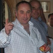  Auctioneer Paul Stephens